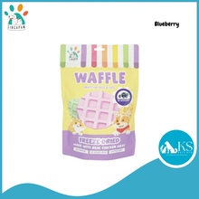 Load image into Gallery viewer, Singapaw Freeze Dried Waffles Treats for Cats & Dogs In Different Flavors