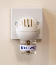 Load image into Gallery viewer, FELIWAY Classic Diffuser Starter Kit & Refills For Cats